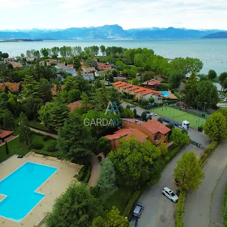 Crono Apt-200m Dal Di Garda Con Piscina Appartement *