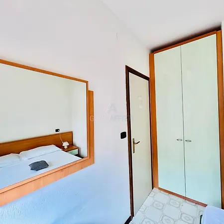 Appartement Crono Apt-200m Dal Di Garda Con Piscina Sirmione