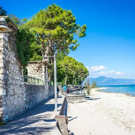 Appartement Crono Apt-200m Dal Di Garda Con Piscina Sirmione
