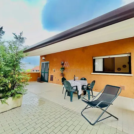 Crono Apt-200m Dal Di Garda Con Piscina *