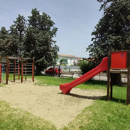 Crono Apt-200m Dal Di Garda Con Piscina